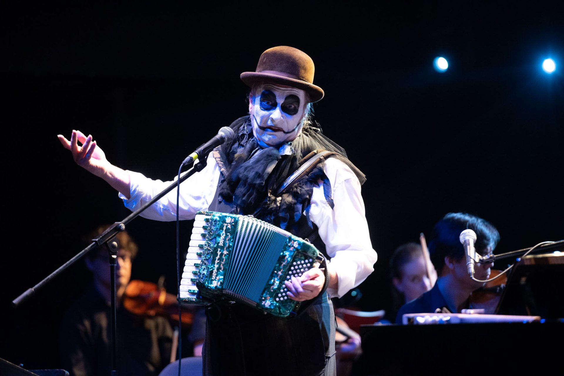 The Tiger Lillies & Orchestr Berg – Bohemian Nights