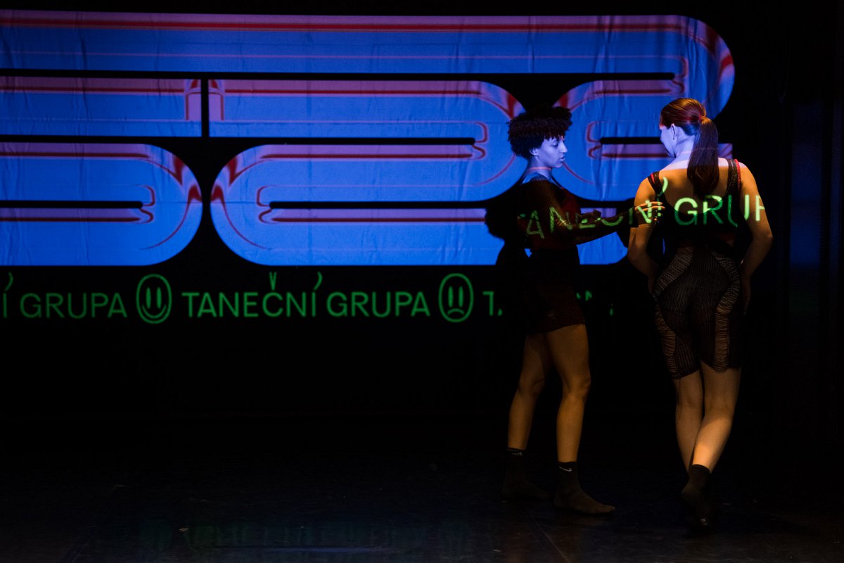 SZ² taneční grupa / Archa.lab - Zpřítomněná choreografie