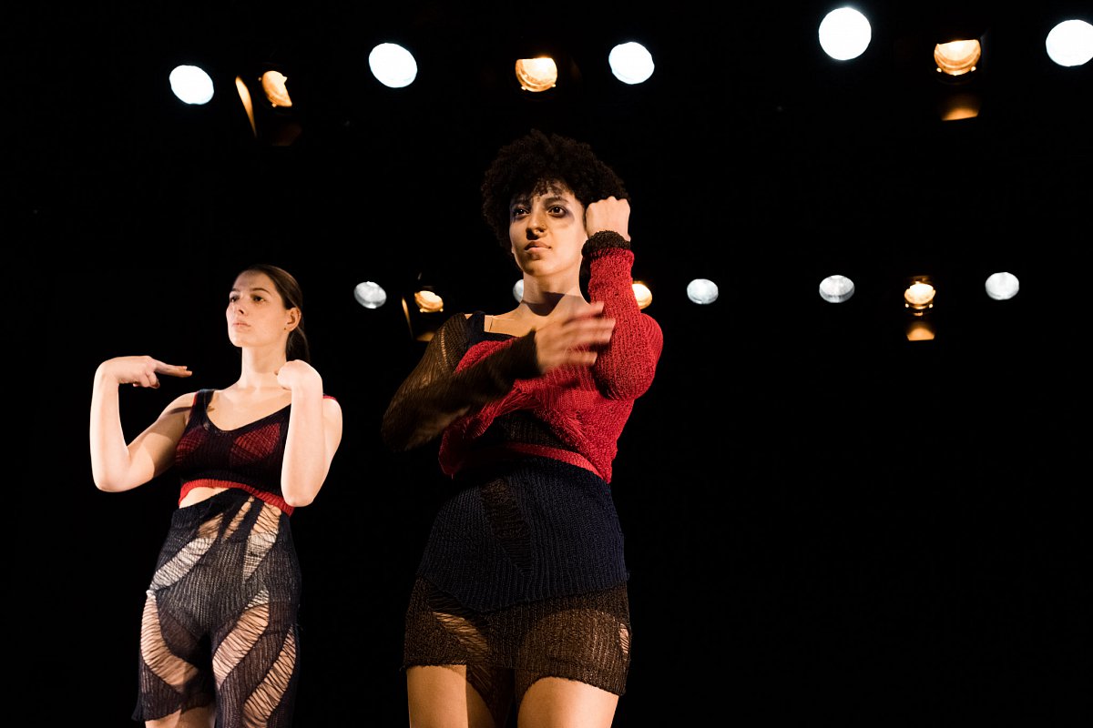 SZ² taneční grupa / Archa.lab - Zpřítomněná choreografie