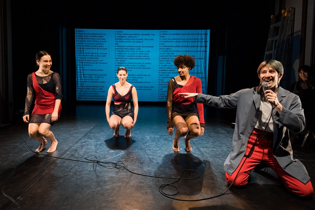 SZ² taneční grupa / Archa.lab - Zpřítomněná choreografie