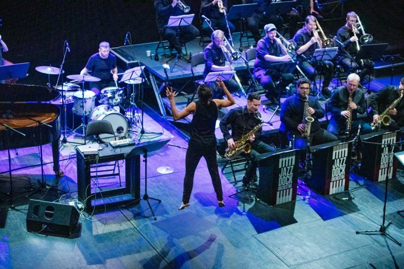 Jazz Dock Orchestra - Neočekávaná setkání